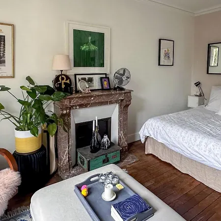 Perfect For Small Families/couples. By Everything. Appartamento Parigi